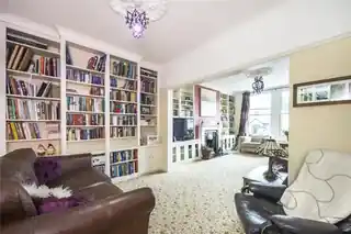 49 Hartford Road, photo 4