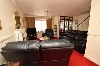 49 Mill Lane, photo 4