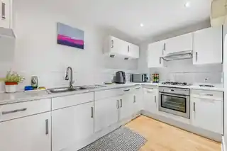 49 Netherheys Drive, photo 3