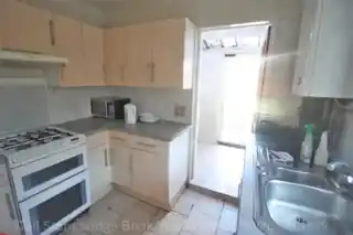 49 Neville Road, photo 4