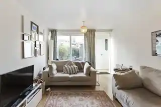 49 Popham Road, photo 2