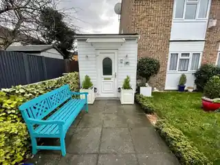 49 Rivington Crescent, photo 3