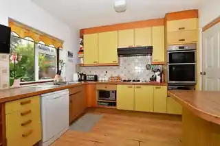 49 Senga Road, photo 3