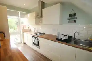 49 Suffolk Road, photo 4