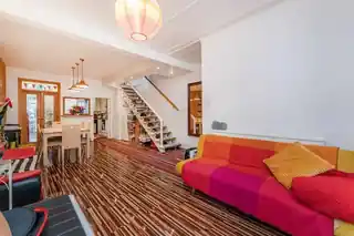 49 Sweet Briar Walk, photo 2