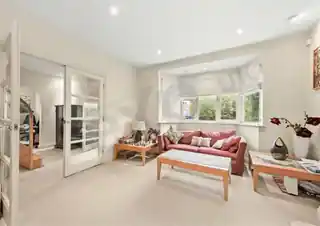 49 Temple Avenue, photo 2