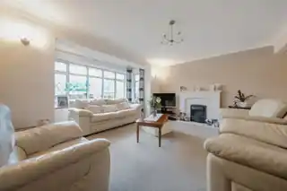 49 Warren Road, photo 2