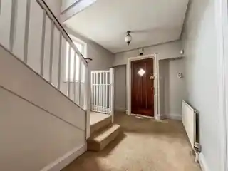 49 Whitchurch Gardens, photo 2