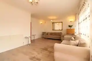 49A Bexley Road, photo 3