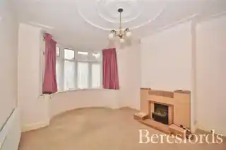 5 Beaumont Close, photo 2