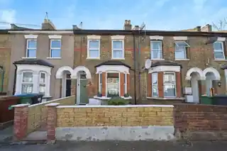 5 Blenheim Road, photo 2