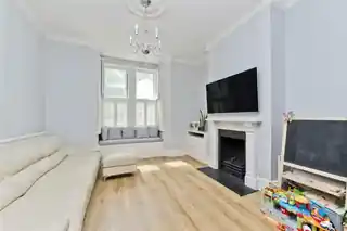 5 Browns Road, photo 2