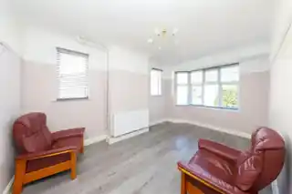 5 Bushey Road, photo 3