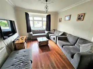 5 Camden Avenue, photo 2