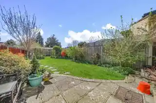 5 Charminster Avenue, photo 2