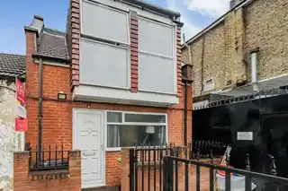 5 Chatterton Mews, photo 3
