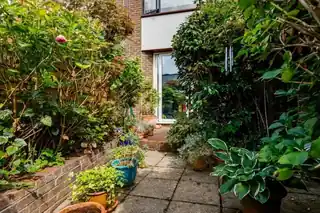 5 Church Walk, photo 4