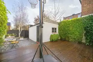 5 Clapham Court Terrace, photo 4