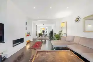 5 Clapham Court Terrace, photo 2