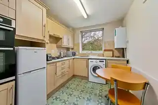 5, Clarendon Court, Kew Gardens Road, photo 2