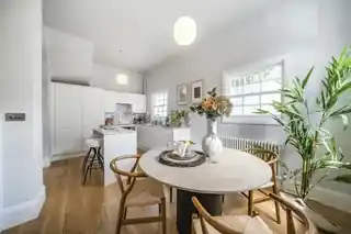 5 Cornelia Street, photo 2