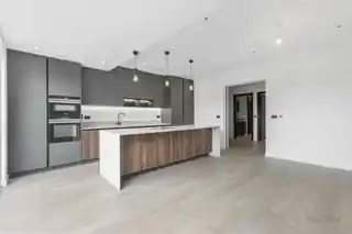 5 Daffodil Crescent, photo 4