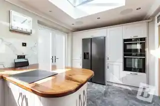5 Dunmow Drive, photo 2