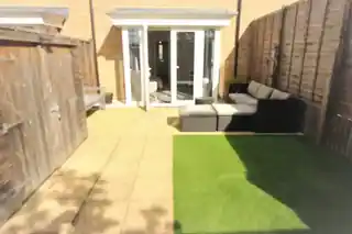 5 Egerton Close, photo 3