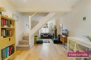 5 Eversley Park Road, photo 3