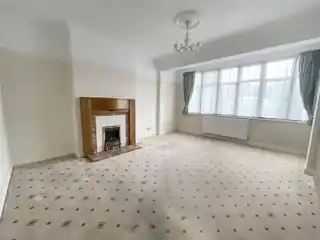 5 Faraday Avenue, photo 2