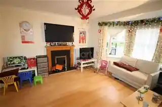 5 Foxglove Road, photo 2