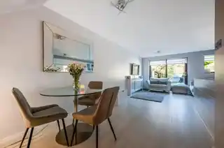 5 Granville Mews, photo 4