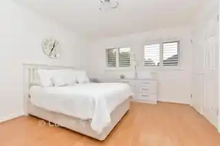 5 Green Leaf Avenue, photo 4