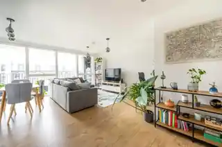 5, Hyett Court, Honour Lea Avenue, photo 2