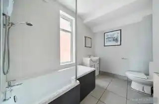 5 Kingston Road, photo 4