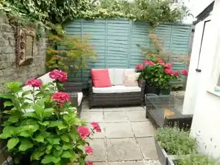5 Maple Road, photo 3