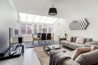 5 Moberly Way, photo 2