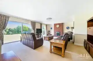5 Newman Close, photo 3