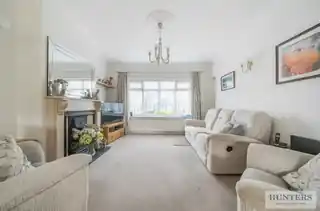 5 Oakhurst Avenue, photo 2