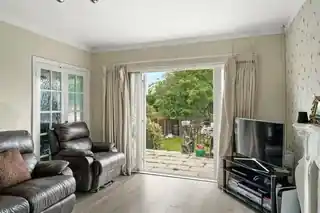 5 Oakwood Crescent, photo 4