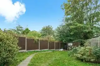 5 Oakwood Crescent, photo 2