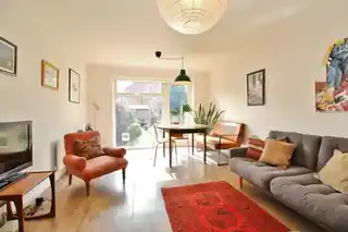 5 Pankhurst Close, photo 2