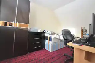 5 Parkfield Road, photo 4