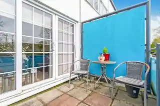 5 Radnor Close, photo 3