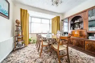 5 Rayleigh Close, photo 4