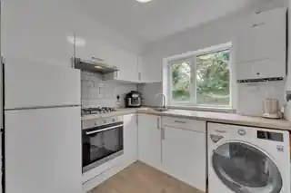 5 Sarita Close, photo 2