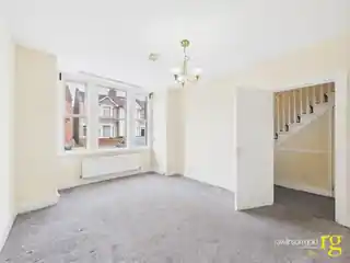 5 Stirling Road, photo 2