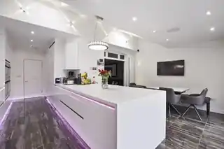 5 Surrey Road, photo 2