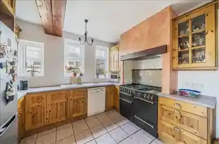 5 Sylvan Avenue, photo 4