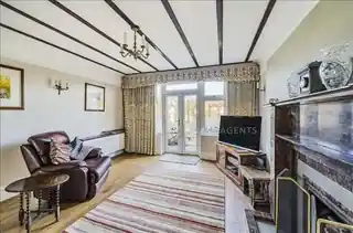 5 Sylvan Avenue, photo 2